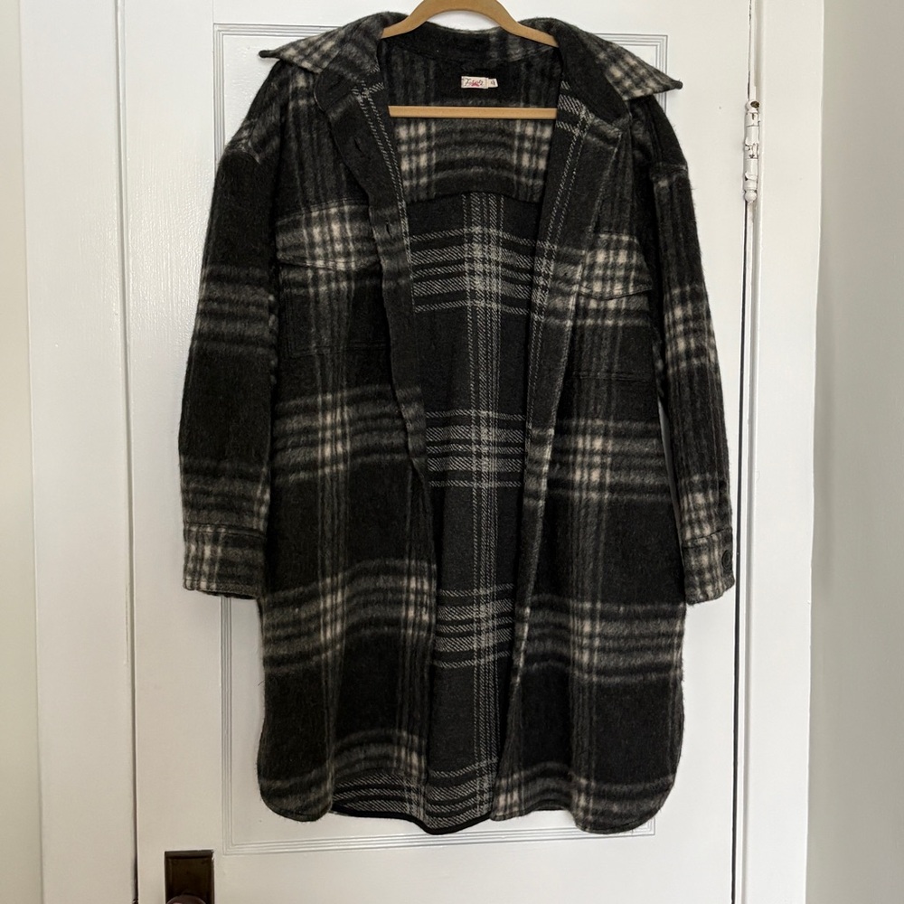 Faherty Black and Gray Plaid Women's Jacket - Picture 7 of 13